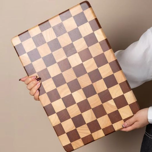 Planche a decouper bois damier belle presentation