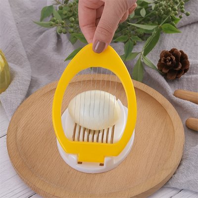 Coupe oeuf utilisation d'une seule main