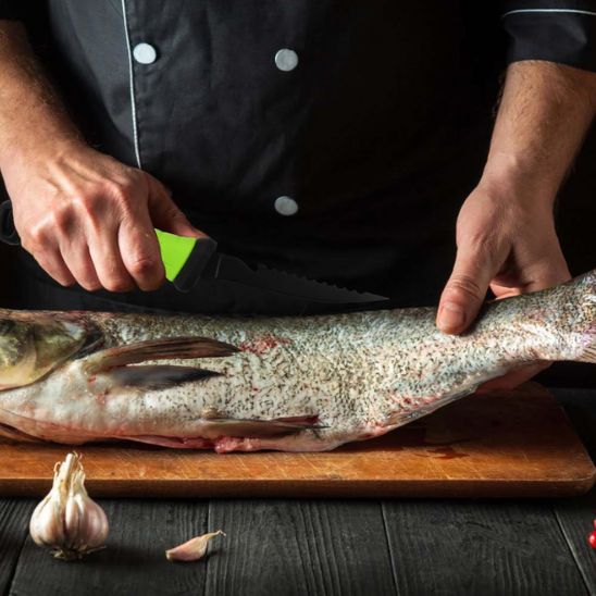 couteau a viande poissons garnis