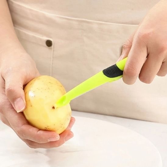 eplucheur-pomme-de-terre-enleve-yeux