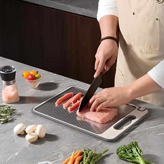 Planche a decouper coupe poulet