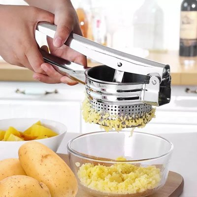 Presse purée pomme de terre rapide