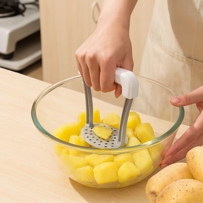 Presse purée utilisation aisee