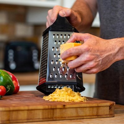 Râpe à fromage à poignée ergonomique